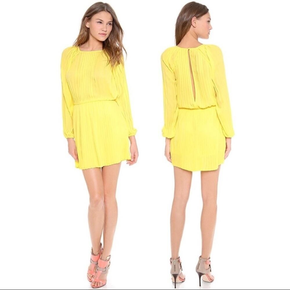 Blaque Label Women's Long Sleeve Pleated Chiffon Mini Dress Size Small Yellow‎